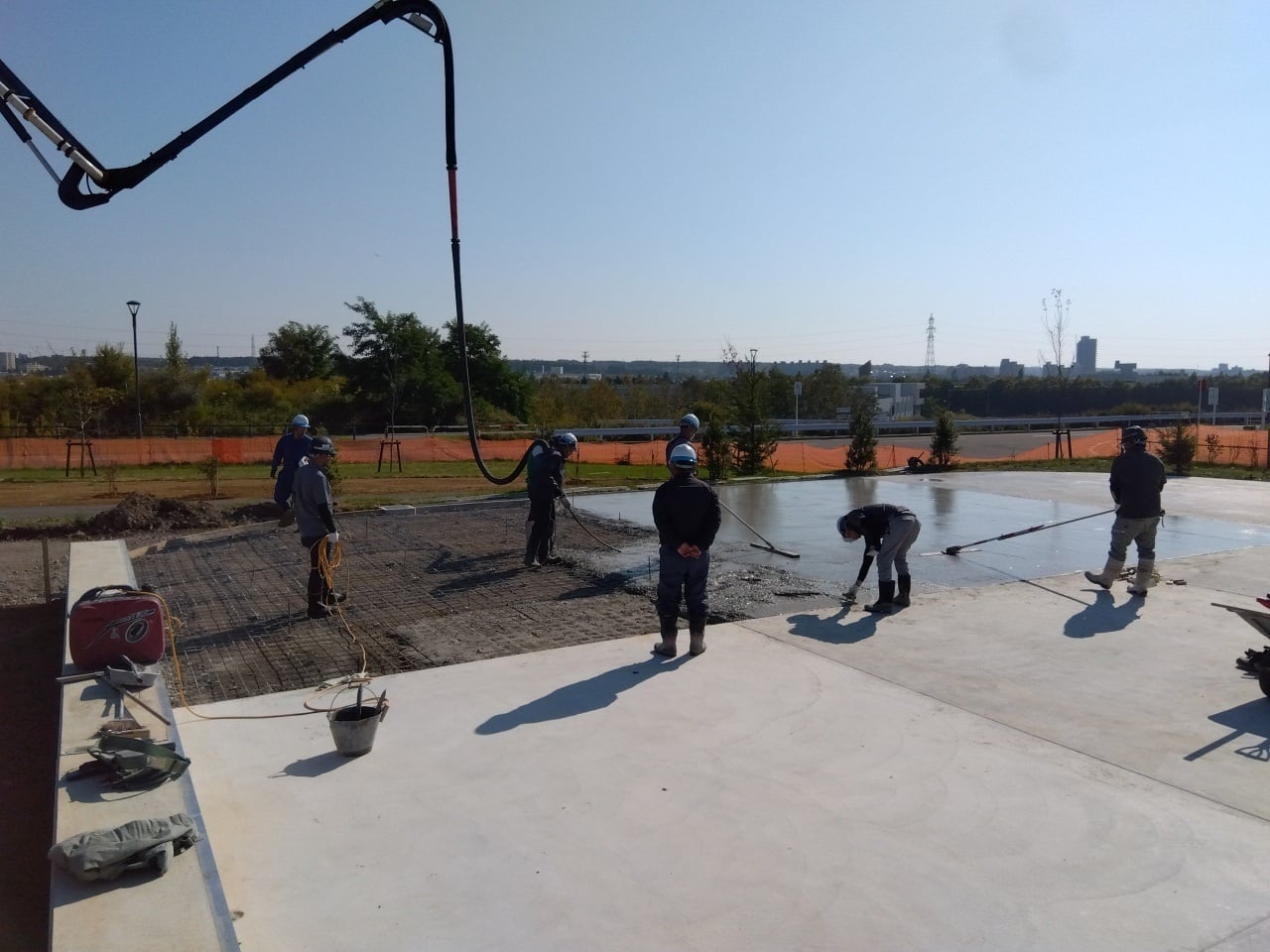 無事、1,750m2最後の打設が完了‼ 良い仕上りでした